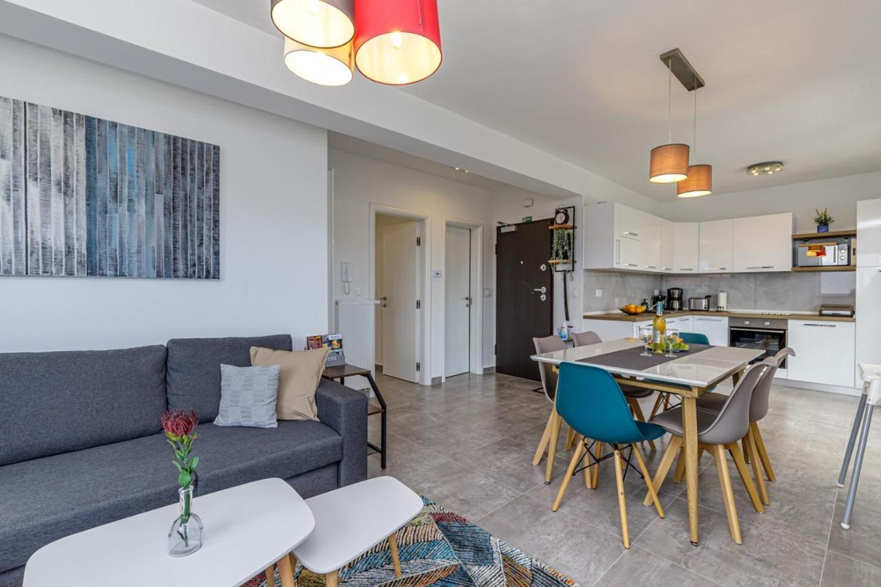 פורץ Sabena Apartment With Private Whirlpool מראה חיצוני תמונה