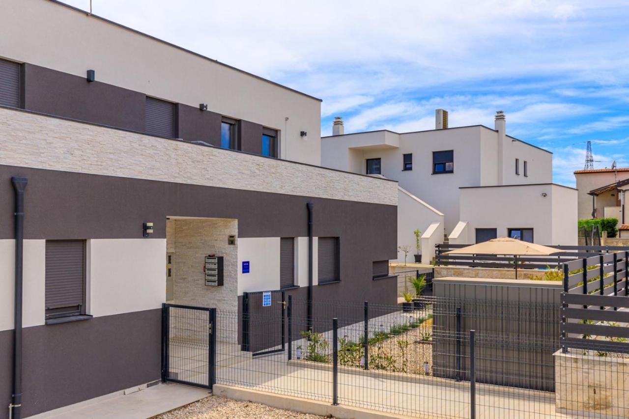 פורץ Sabena Apartment With Private Whirlpool מראה חיצוני תמונה