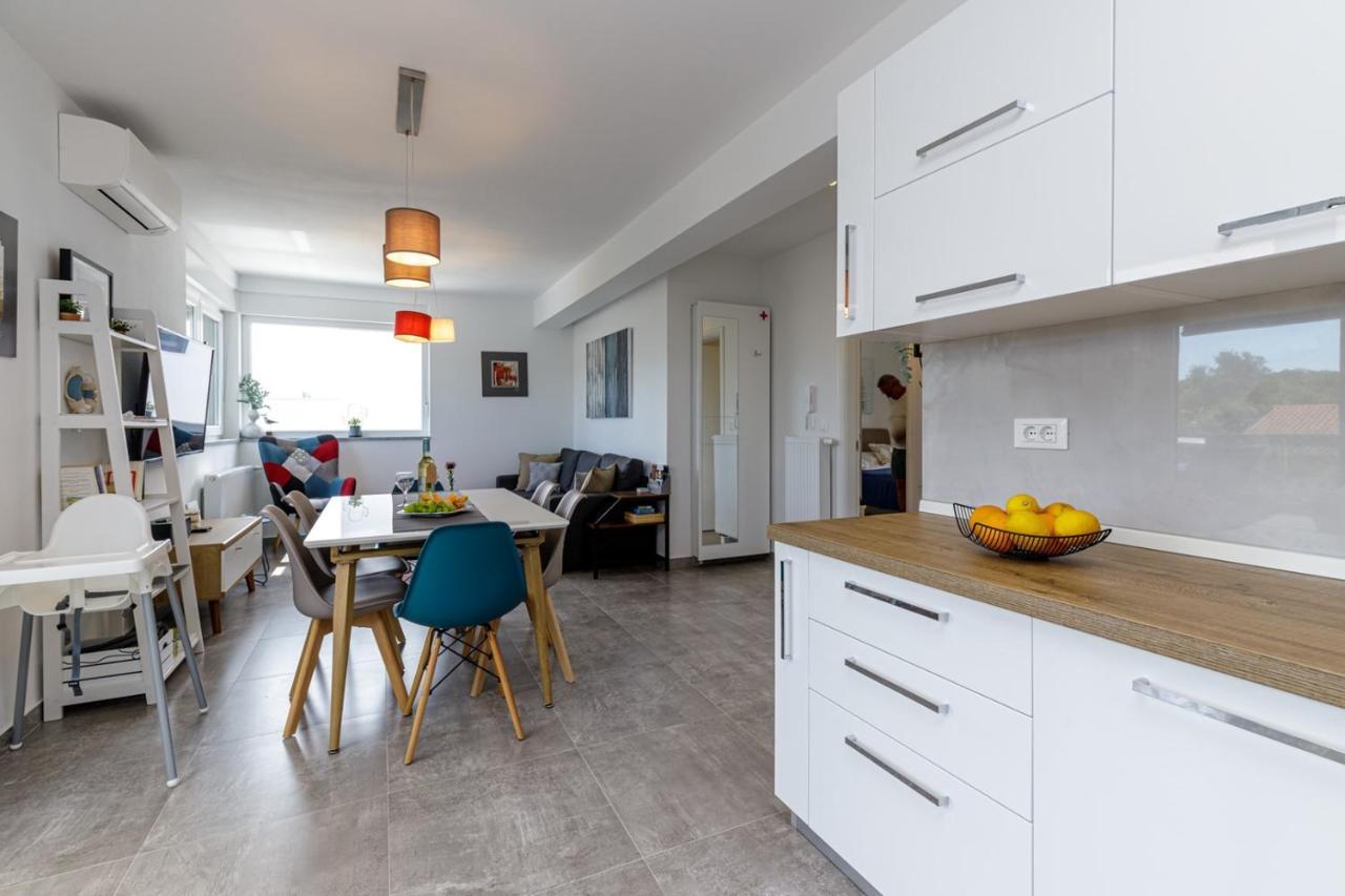 פורץ Sabena Apartment With Private Whirlpool מראה חיצוני תמונה