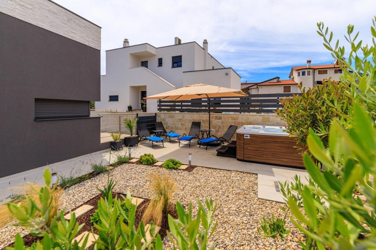 פורץ Sabena Apartment With Private Whirlpool מראה חיצוני תמונה