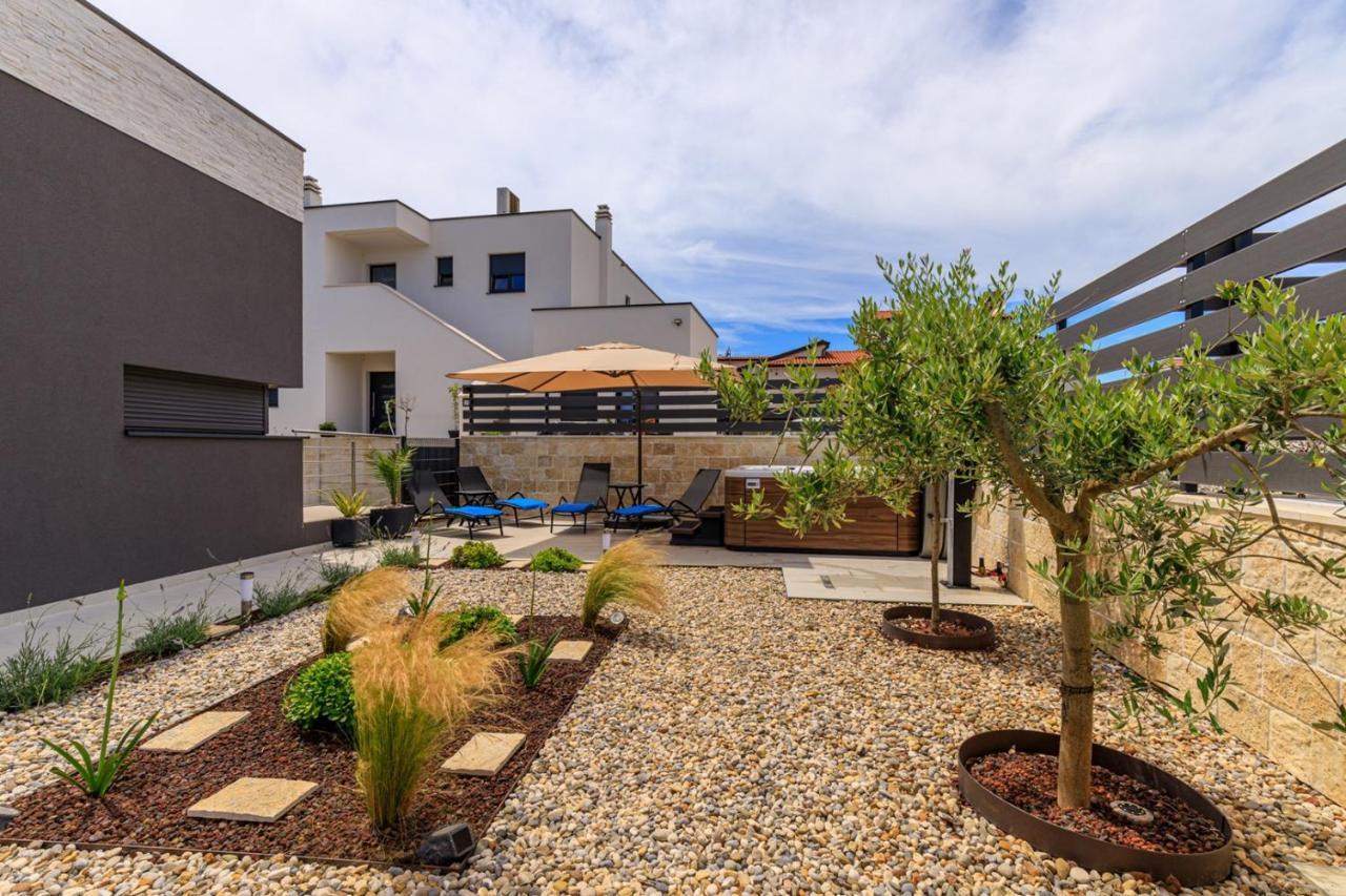 פורץ Sabena Apartment With Private Whirlpool מראה חיצוני תמונה